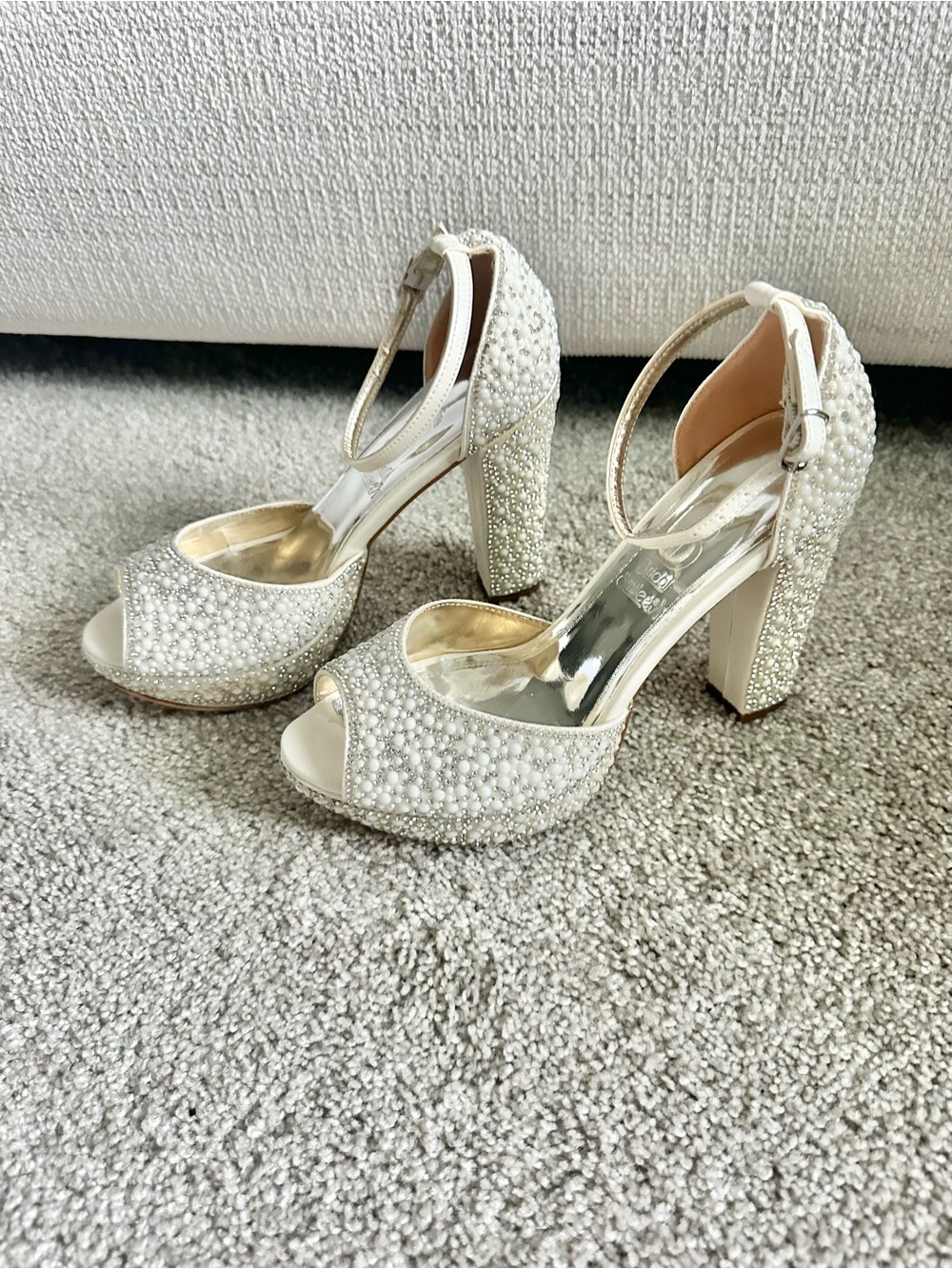 Bridal Smilee Pearl Platform Heels Handmade Wedding Shoes Size 37 (US 6.5/7)NWOT